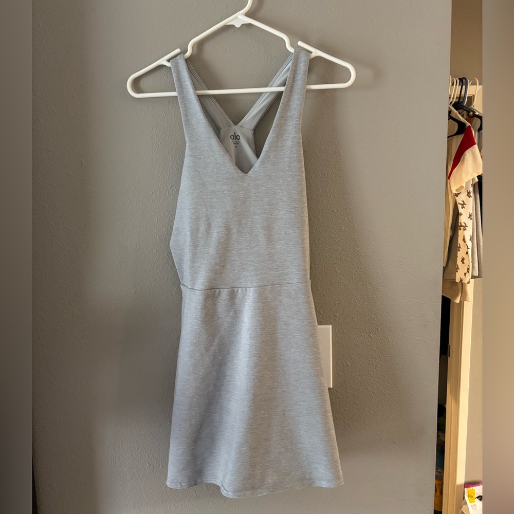 Alo Airbrush Real Dress Size Medium Gray Sculpting Stretchy Mini Yoga Tennis